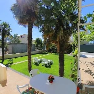 https://apartments-vedrana-zadar.hotelinzadar.com